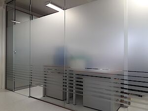 Milchglasfolien im Büro